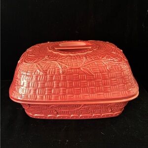 Temptations by Tara Orchard Vine Red Casserole Baking Dish Ovenware
